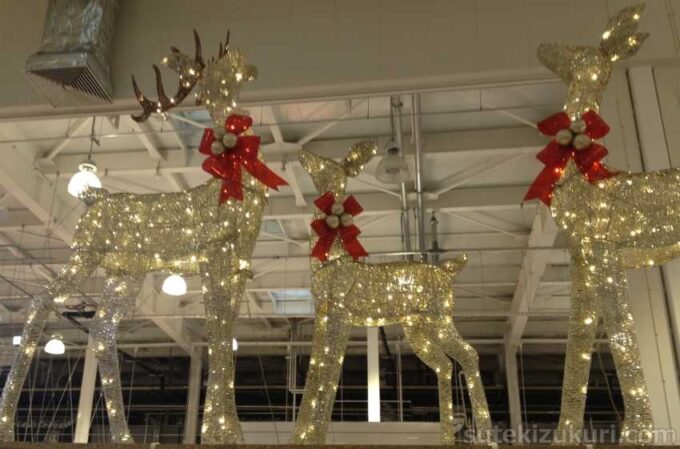 コストコのクリスマス トナカイ置物イルミネーション